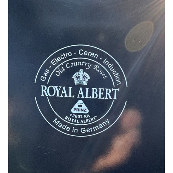 Old Country Roses Tea Kettle. - Picture 4 of 4